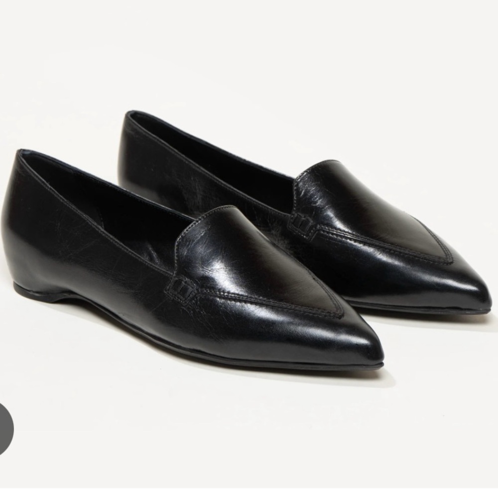 M. Gemi “the Gia” black leather loafer size 38.5 (US 8) NEW IN BOX